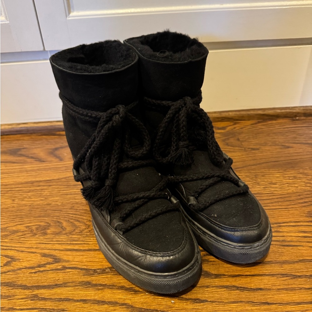 Inuikii Black suede winter boots in Excellent condition. Only worn twice.